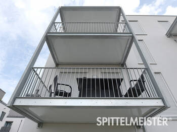 Spittelmeister Stahlbalkon mit Flachdach © Balkonbauer Spittelmeister Spittelmeister Stahlbalkon mit Flachdach als Fertigbalkon