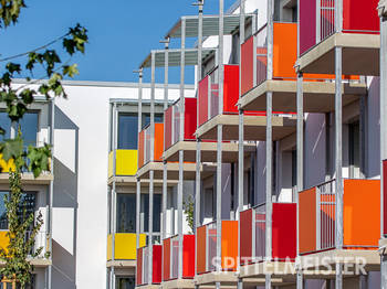 Kleine preiswerte Balkonsysteme mit Beton Studentenwohnheim