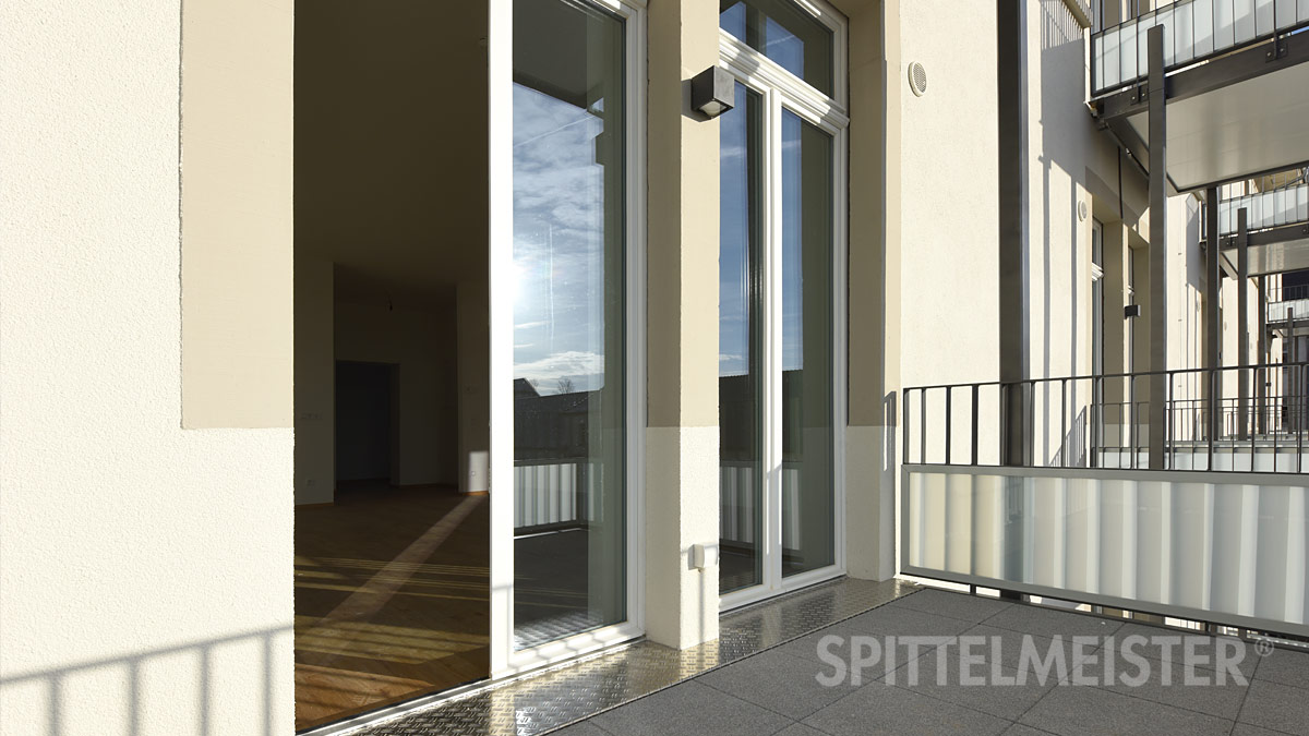 Joffre Kaserne Rastatt Balkonbelag mit Werksteinplatten Joffre Kaserne Rastatt Balkonbelag mit Werksteinplatten