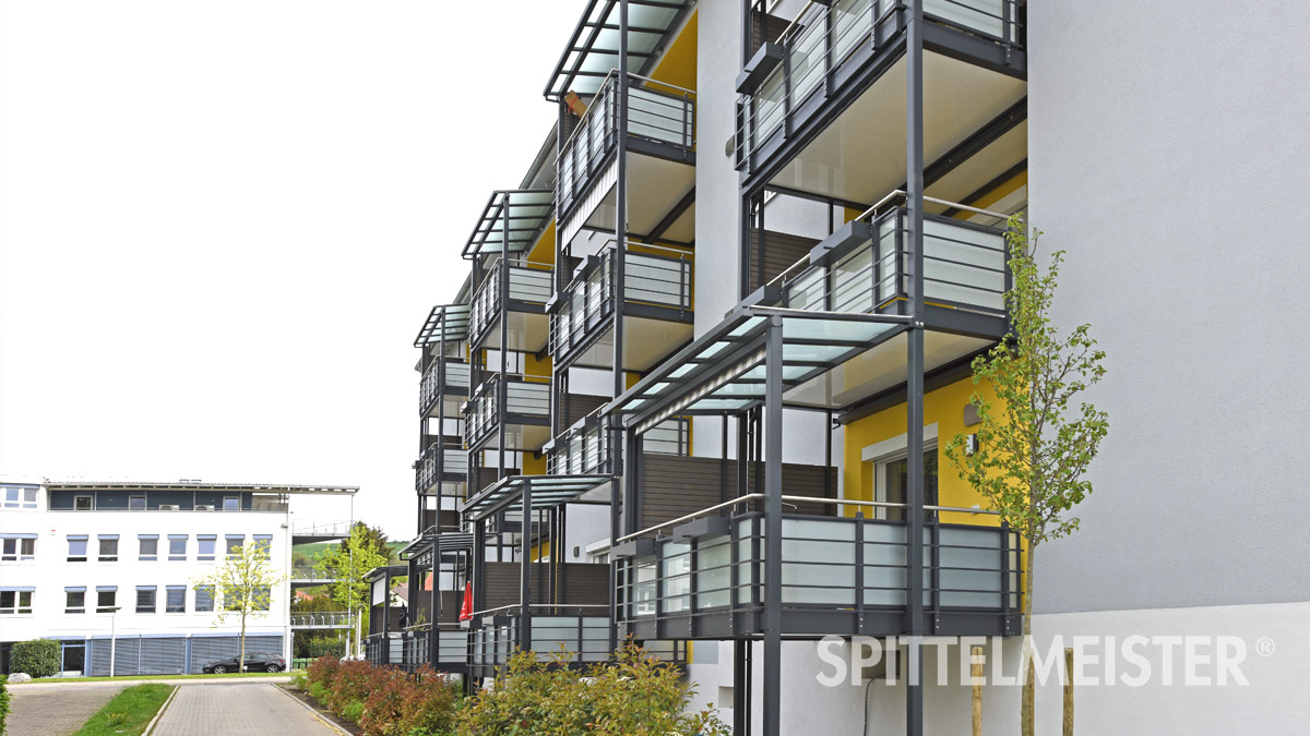 Balkonsysteme Lahr Erdgeschossbalkon © Balkonbauer Spittelmeister Balkonsysteme Lahr mit besonderem Erdgeschoss Balkon gebaut von Spittelmeister