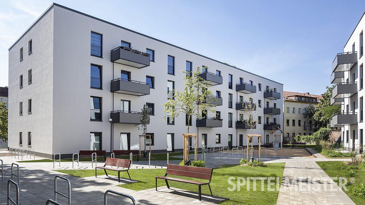 Balkone in Modulbauweise am MfH