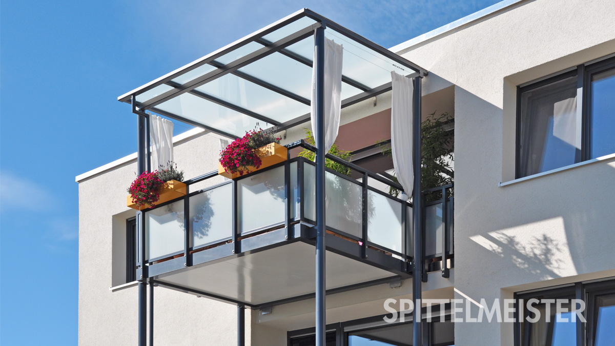 Anbaubalkone Aluminiumbalkone über Garagen © Balkonbauer Spittelmeister Spittelmeister Fertigbalkone als Aluminiumbalkone über Garagen vom Balkonbauer Spittelmeister